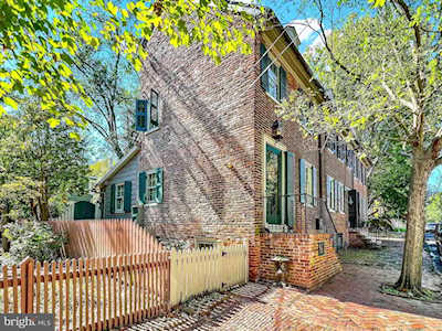 122 Harmony St New Castle, DE 19720