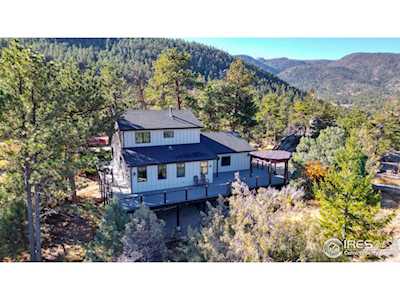 96 Navajo Ct Lyons, CO 80540