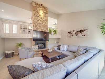 8140 Rittenhouse Circle Charlotte, NC 28270