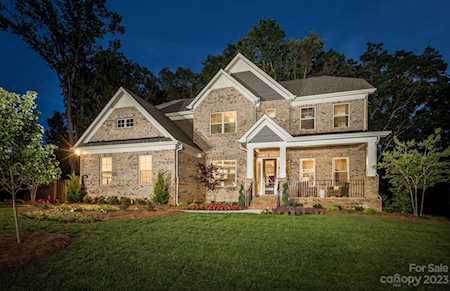 7923 Front Park Circle Huntersville, NC 28078