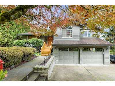 2213 NE 155th WAY Vancouver, WA 98686