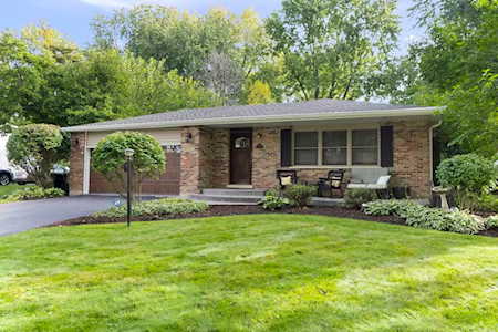5S373 Stewart Dr Naperville, IL 60563