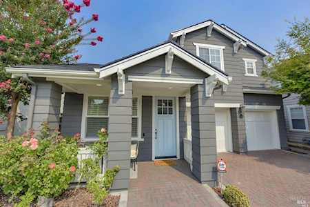 23 Woodbridge Way Novato, CA 94949