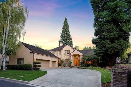 3255 Blackhawk Meadow Dr Danville, CA 94506