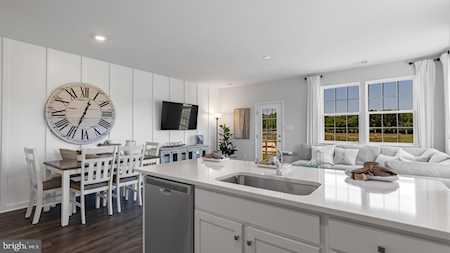 197 Mazzeo Dr Glassboro, NJ 08028