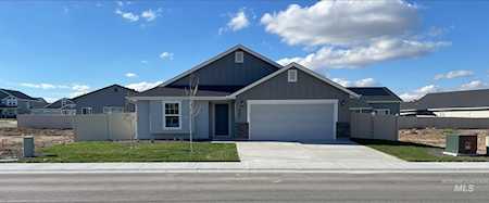 3555 S Walnut Ridge Way Nampa, ID 83687