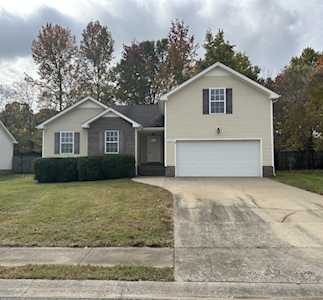433 Piney Dr Clarksville, TN 37042