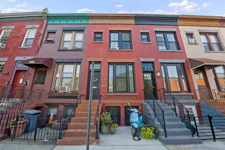 524 Martin Luther King Jr Dr Jersey City, NJ 07305