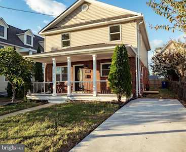 1559 13th St S Arlington, VA 22204