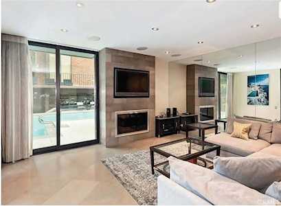1033 Carol Dr #T16 West Hollywood, CA 90069