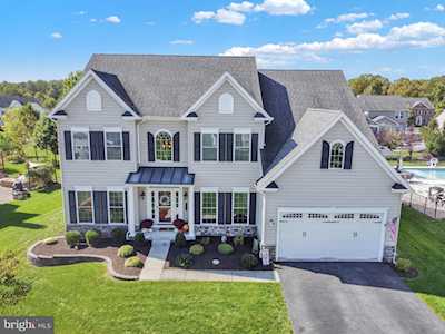 831 Easkey Ln Avondale, PA 19311