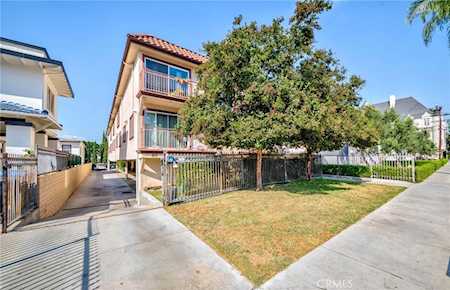 517 S Wilton Place #5 Los Angeles, CA 90020