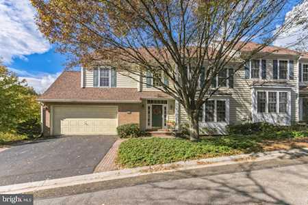 202 Hillsboro Mills Ln Wallingford, PA 19086