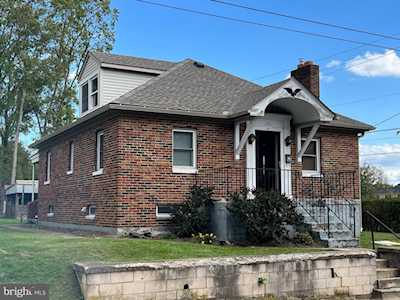19 N Bank St Marietta, PA 17547
