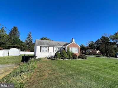 2717 Naamans Rd Wilmington, DE 19810