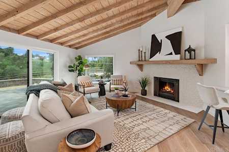 749 Mays Hollow Lane Encinitas, CA 92024