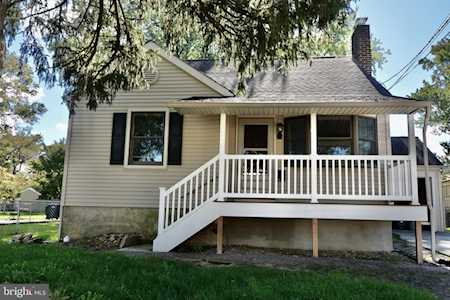 210 5th Ave Mount Ephraim, NJ 08059