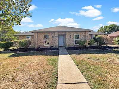 1638 Glencairn Lane Lewisville, TX 75067