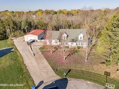 7110 Colton Rd Crestwood, KY 40014
