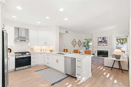 22 Buenaventura Rancho Santa Margarita, CA 92688