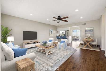 8040 Worthy Dr Westminster, CA 92683