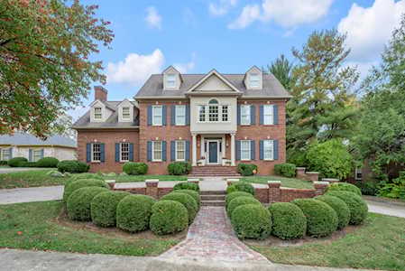 928 Chinoe Rd Lexington, KY 40502