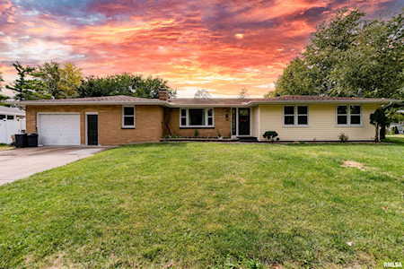 1517 Division St Metamora, IL 61548