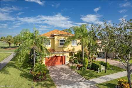 1562 Double Eagle Trl Naples, FL 34120