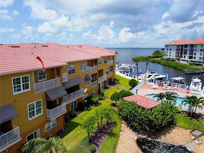 1537 Wharfside Dr Tarpon Springs, FL 34689