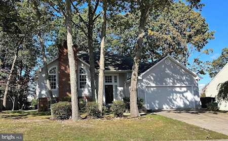 68 Rosalind Circle Sicklerville, NJ 08081