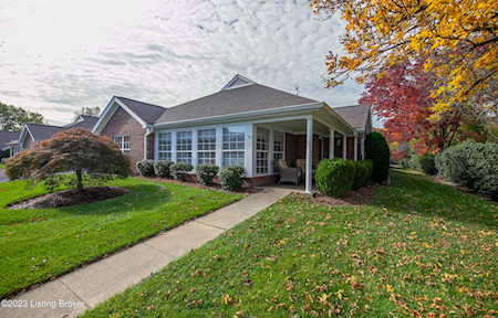 1602 Eagle Pines Ct Louisville, KY 40223