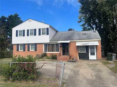 832 Headrow Terrace Hampton, VA 23666
