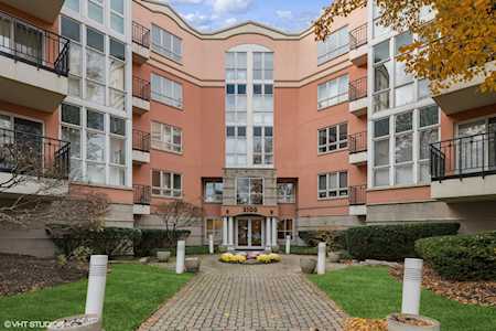 3100 Lexington Ln #209 Glenview, IL 60026
