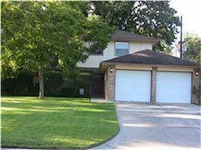 2015 Lexington Woods Dr Spring, TX 77373