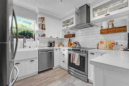 834 Johnson St Hollywood, FL 33019