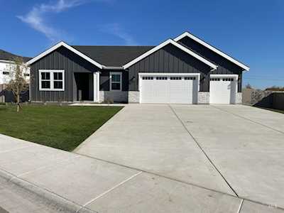 3046 N King Garden Way Star, ID 83669
