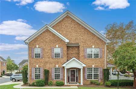 947 Long Beeches Ave Chesapeake, VA 23320