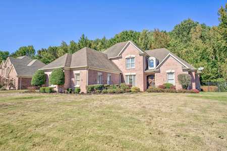 8884 River Meadow Dr Memphis, TN 38018