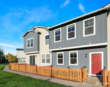 13157 175th Ave East #K3 Bonney Lake, WA 98391