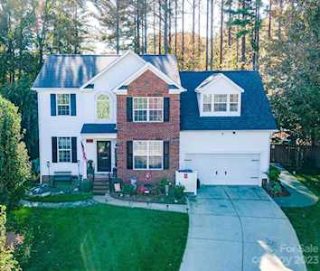 12141 Stone Forest Dr Pineville, NC 28134