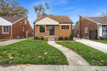 19934 Burt Rd Detroit, MI 48219