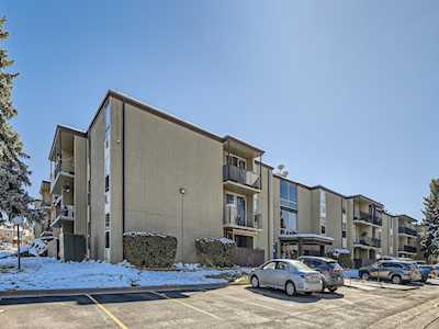2231 S Vaughn Way Aurora, CO 80014