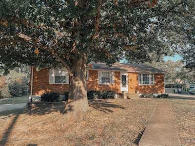 554 Walton Ferry Rd Hendersonville, TN 37075
