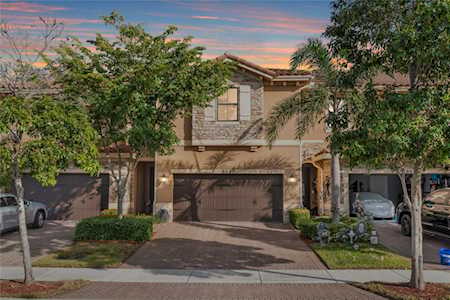 9597 Town Parc Cir N Parkland, FL 33076