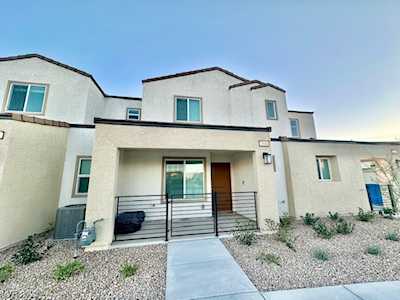3558 Golden Chariot Ave Las Vegas, NV 89106