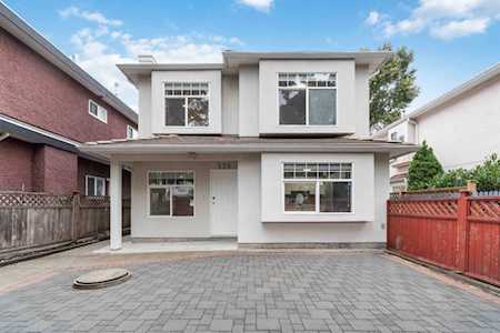 538 E 44th Avenue Vancouver, BC V5W 1W5