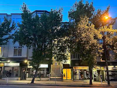 3727 W 10th Avenue #409 Vancouver, BC V6R 2G5