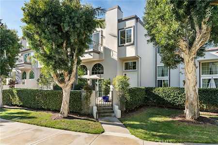 19332 Firestone Circle Huntington Beach, CA 92648