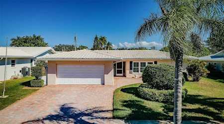 10421 Monarch Dr Largo, FL 33774