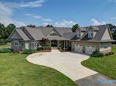 736 Beth Road New Market, AL 35761
